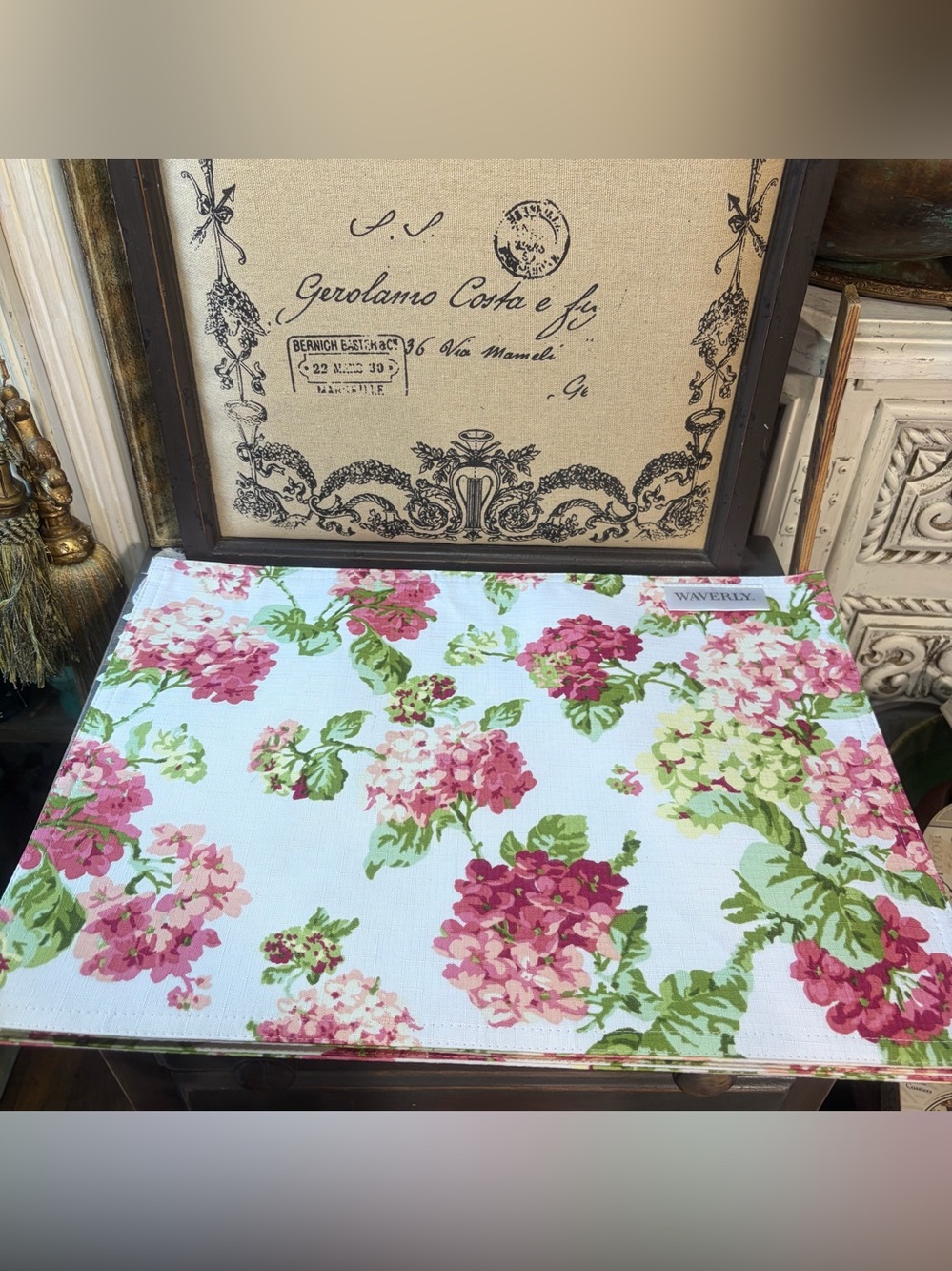 Waverly pink white hydrangea rolling meadows placemats 4 set